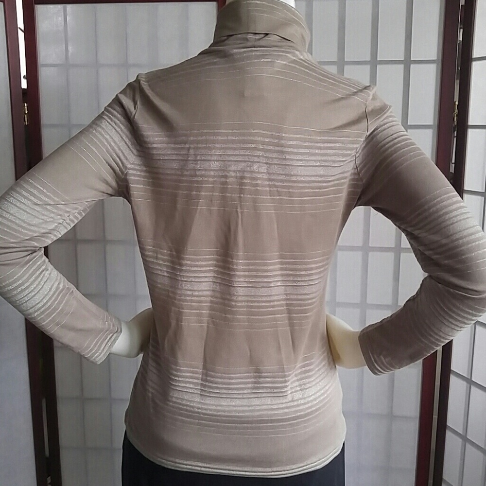 Sweater - Picture 7 of 8